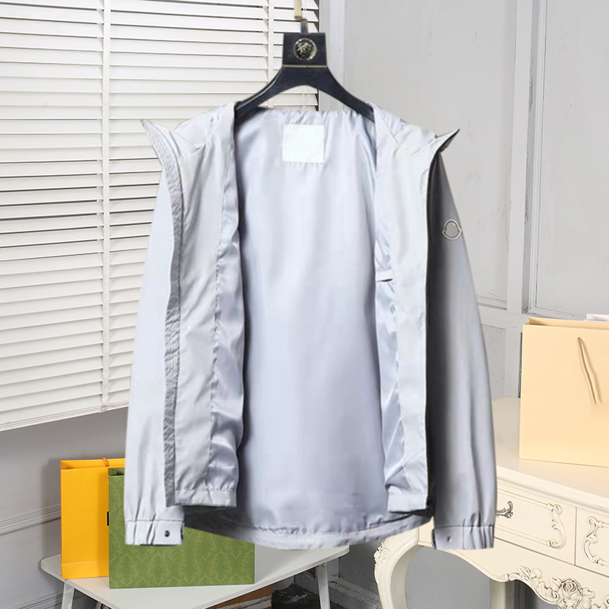 Spring Autumn Fashion designer Mens Jacket Outwear Windbreaker Zipper clothes Jackets Coat Outside can Sport Size S-3XL Men's Clothing
Spring Autumn Fashion designer Mens Jacket Outwear Windbreaker Zipper clothes Jackets Coat Outside can Sport Size S-3XL Men's Clothing