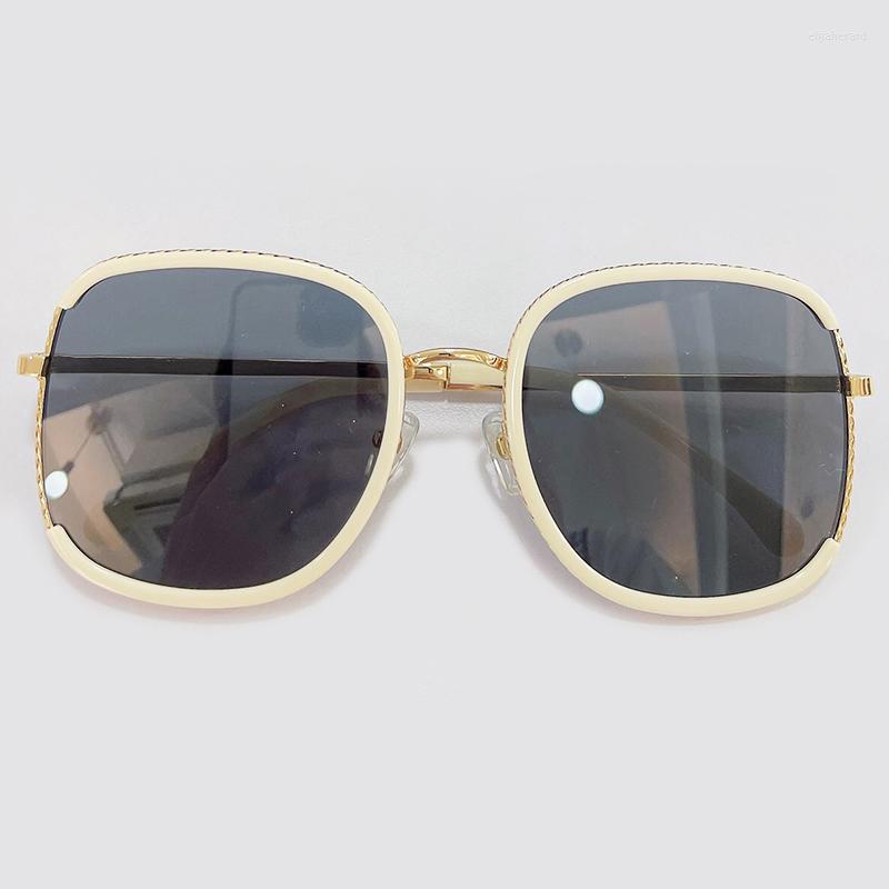 Sunglasses 2022 For Women Men Multicolor Square Half-Rim Alloy Frame Mirror Gradient Shades Lentes De Sol Mujer
Sunglasses 2022 For Women Men Multicolor Square Half-Rim Alloy Frame Mirror Gradient Shades Lentes De Sol Mujer