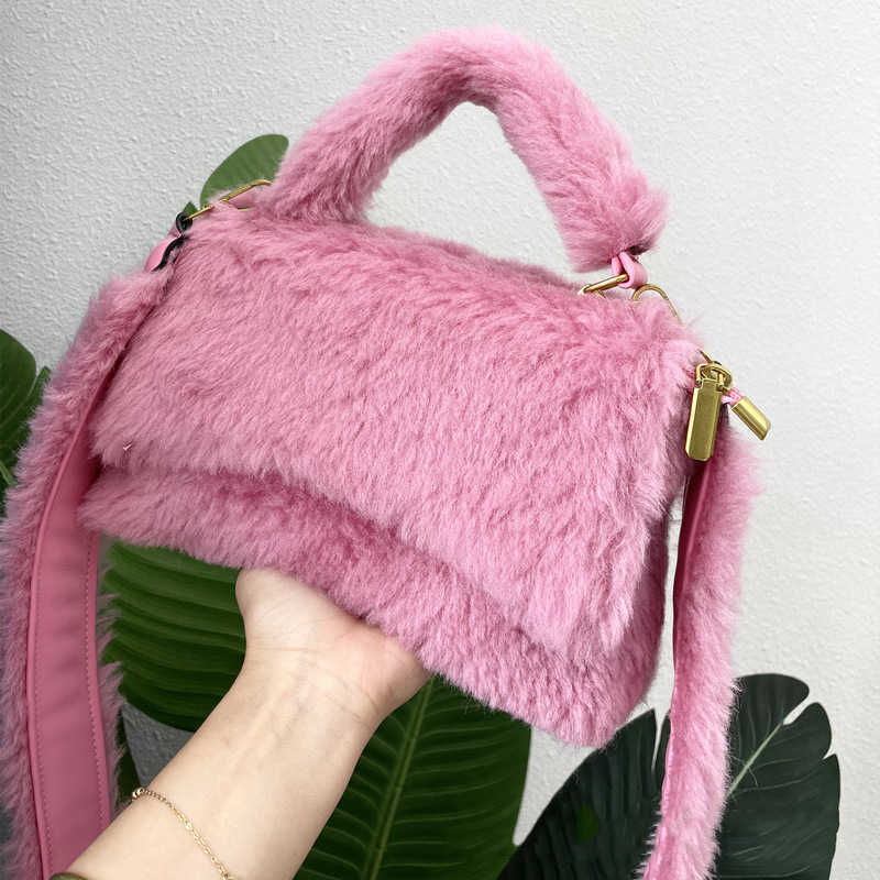 Designer Handbags Messenger Bags Tote Purse Autumn and Winter Lamb Hair Hourglass Fur Plush Ladies Fashion Banquet Handbag Backpacks Shoulder Crossbody, Pink
Designer Handbags Messenger Bags Tote Purse Autumn and Winter Lamb Hair Hourglass Fur Plush Ladies Fashion Banquet Handbag Backpacks Shoulder Crossbody, Pink