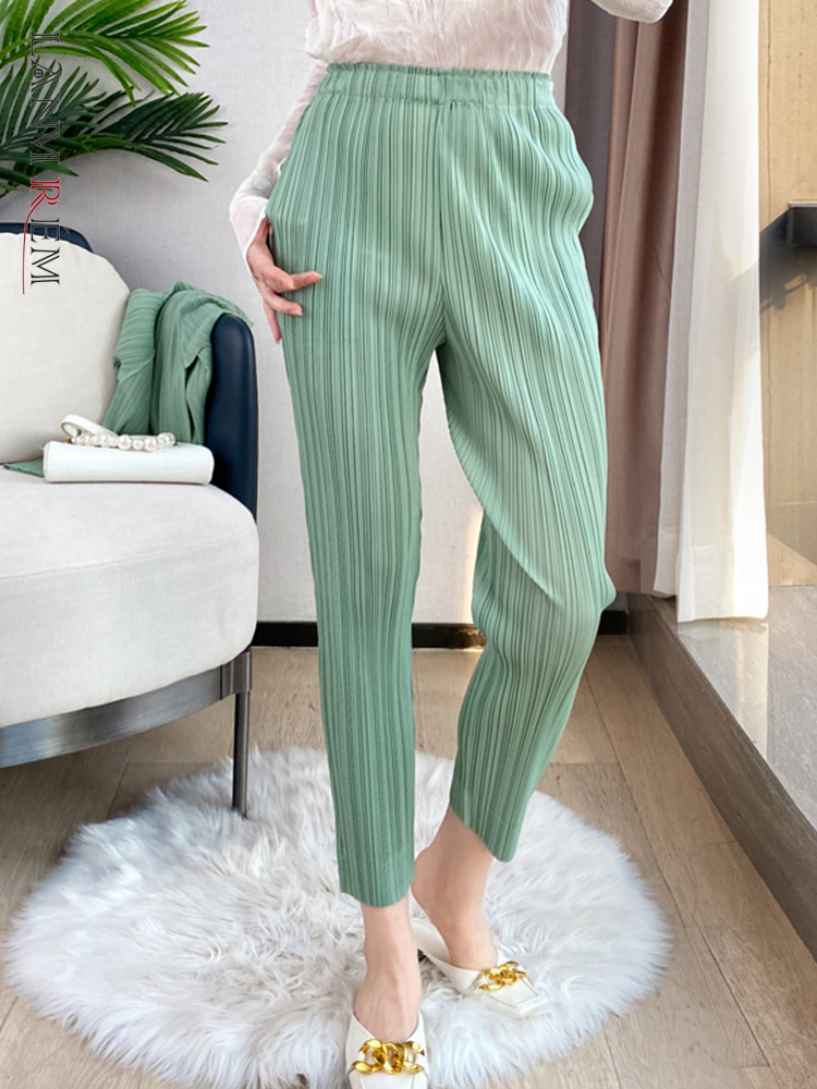 Women's Pants s LANMREM Pleated Harem For Women Pockets High Elastic Waist Solid Color Trousers Autumn Female Fashion 2N513 221011, Black
Women's Pants s LANMREM Pleated Harem For Women Pockets High Elastic Waist Solid Color Trousers Autumn Female Fashion 2N513 221011, Black