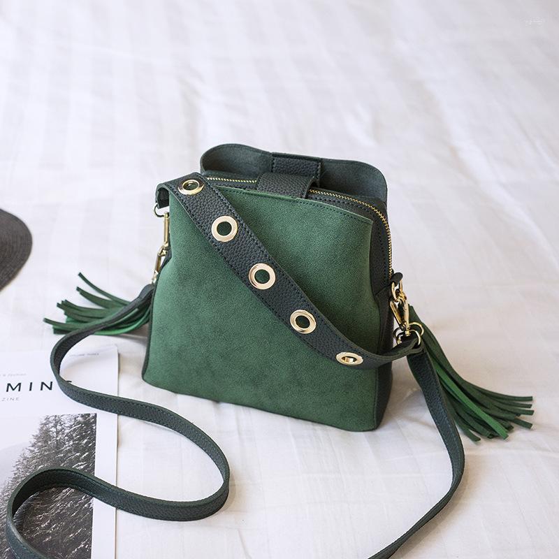 Evening Bags Women Bag 2022 Fashion Bucket Korean Of Wide Shoulder Strap Single Female Purses Messenger Designer, Green
Evening Bags Women Bag 2022 Fashion Bucket Korean Of Wide Shoulder Strap Single Female Purses Messenger Designer, Green