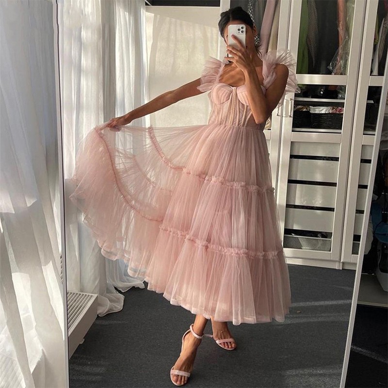 2023 Simple Pink Short Prom Dresses Spaghetti Straps Tiered Tulle Tea-Length Birthday Party Dress Evening Wear Robes De Soiree Vestidos Gala, Champagne
2023 Simple Pink Short Prom Dresses Spaghetti Straps Tiered Tulle Tea-Length Birthday Party Dress Evening Wear Robes De Soiree Vestidos Gala, Champagne