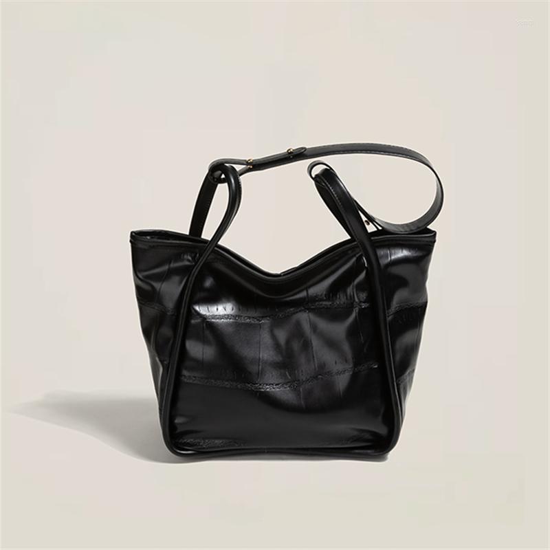 Evening Bags Winter Casual Women'S Bag Large Capacity Shopping Fashion Female Design Soft Tote 2022, White
Evening Bags Winter Casual Women'S Bag Large Capacity Shopping Fashion Female Design Soft Tote 2022, White