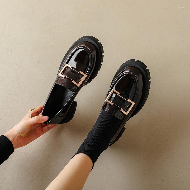 Dress Shoes 2022 Spring And Autumn Style French Retro Leather Metal Decoration Ladies Derby Platform Loafers, Black
Dress Shoes 2022 Spring And Autumn Style French Retro Leather Metal Decoration Ladies Derby Platform Loafers, Black