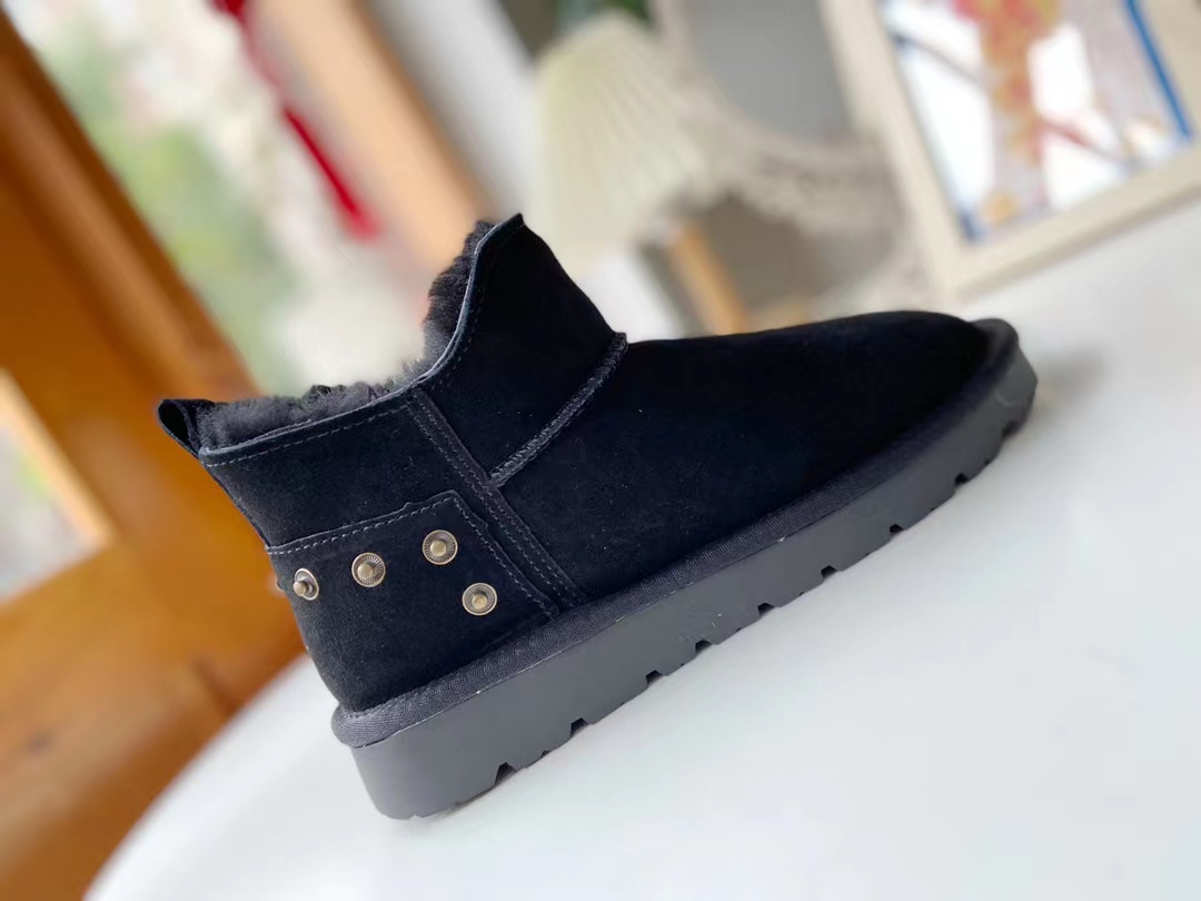 Designer Snow Boots Luxury Women Shoes UCC Shearling Wool Studs Short Snow Boot Flat Heel Round Toes EU36-39 With Box Wedding Party Dresses, 02
Designer Snow Boots Luxury Women Shoes UCC Shearling Wool Studs Short Snow Boot Flat Heel Round Toes EU36-39 With Box Wedding Party Dresses, 02