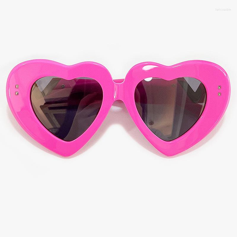 Sunglasses Brand Heart Women Fashion 2022 One Piece Sun Glasses Personality Female UV400 With Box
Sunglasses Brand Heart Women Fashion 2022 One Piece Sun Glasses Personality Female UV400 With Box