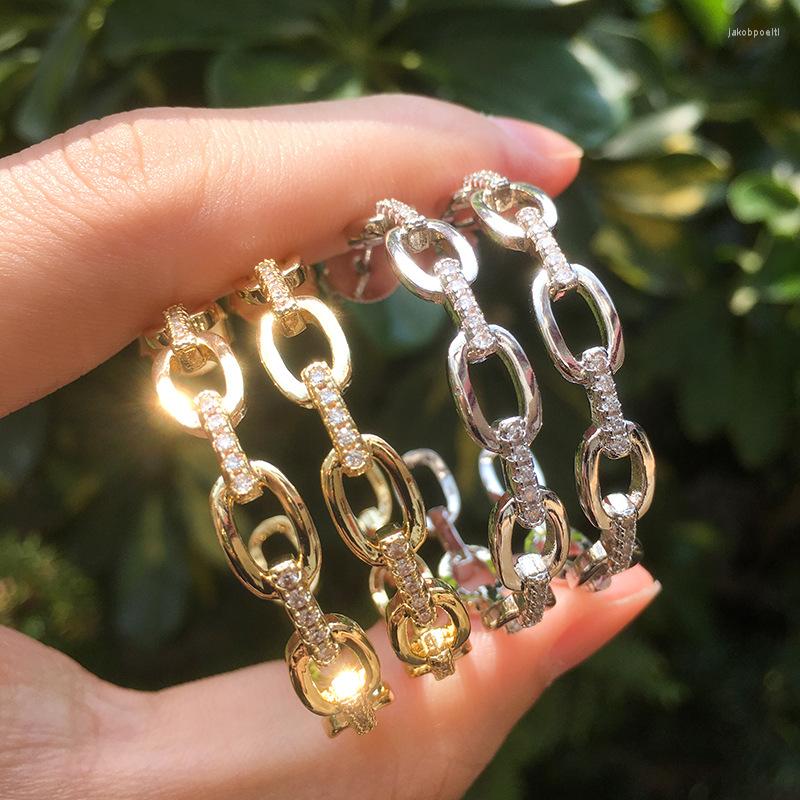 Hoop Earrings 2022 Copper Exquisite Chain White Cubic Zirconia Geometry Round Earring Fashion For Women Jewelry
Hoop Earrings 2022 Copper Exquisite Chain White Cubic Zirconia Geometry Round Earring Fashion For Women Jewelry