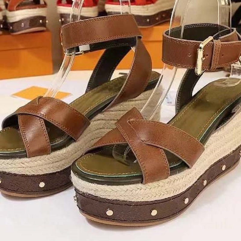 Women Designer Shoes Heels Sandals Dress Shoe Lady Sandal Lides Classics Fashion Beach Leather High Heel By Casual heels Alphabet top99 022, #box
Women Designer Shoes Heels Sandals Dress Shoe Lady Sandal Lides Classics Fashion Beach Leather High Heel By Casual heels Alphabet top99 022, #box