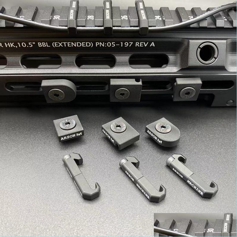 Tactical Accessories Tactical Metal Rail Er Handguard Peq15 Dbal A2 Flashlight Tail Fixed Picatinny M-Lok Airsoft Drop Delivery 2022 Dhzjp
Tactical Accessories Tactical Metal Rail Er Handguard Peq15 Dbal A2 Flashlight Tail Fixed Picatinny M-Lok Airsoft Drop Delivery 2022 Dhzjp