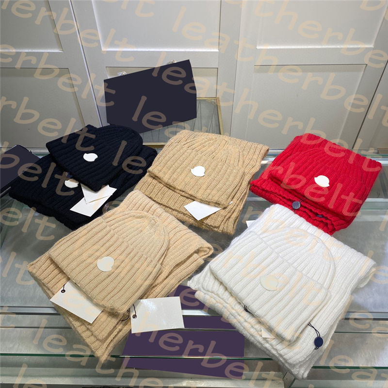 Designer Scarves Set Thick Warm Knitted Hat Fashion Print Cashmere Scarf Women Men Wool Beanies
Designer Scarves Set Thick Warm Knitted Hat Fashion Print Cashmere Scarf Women Men Wool Beanies