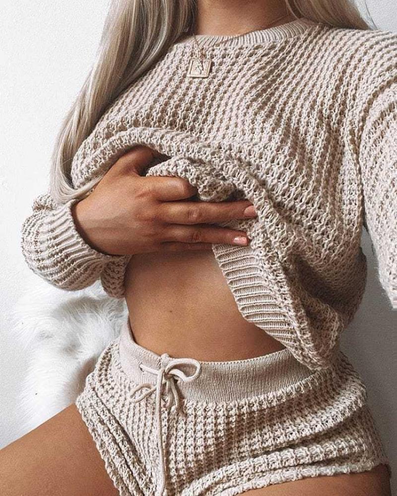 Women' Tracksuits 2022 Summer Fashion Casual Round Neck Long Sleeve Shorts Sweater Two-Piece Women' Knitted Suit, Khaki
Women' Tracksuits 2022 Summer Fashion Casual Round Neck Long Sleeve Shorts Sweater Two-Piece Women' Knitted Suit, Khaki