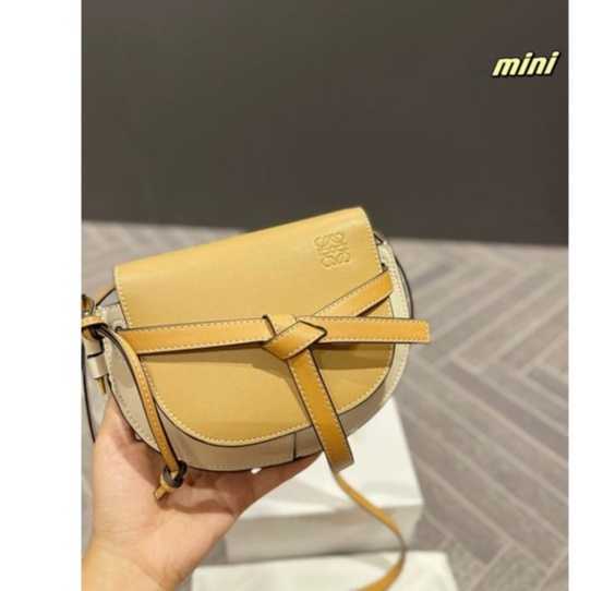 9KH3 Handbag Messenger Bags Saddle Lovewes Tote Fashion Lightweight Women Leather Designer Crossbody Female Purses Party Shopping Vacation Shoulder Bags, Red
9KH3 Handbag Messenger Bags Saddle Lovewes Tote Fashion Lightweight Women Leather Designer Crossbody Female Purses Party Shopping Vacation Shoulder Bags, Red