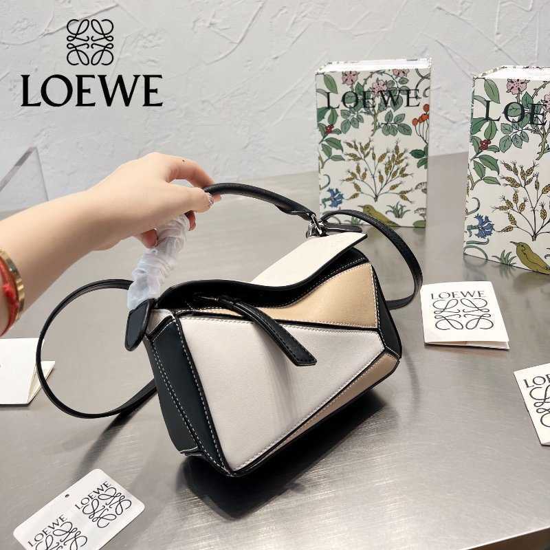 19I1 Fashion Bags Lightweight Tote Women Messenger Leather Saddle Handbag Lovewes Designer Crossbody Female Purses Party Shopping Vacation Shoulder Bags, 20x14cm-3
19I1 Fashion Bags Lightweight Tote Women Messenger Leather Saddle Handbag Lovewes Designer Crossbody Female Purses Party Shopping Vacation Shoulder Bags, 20x14cm-3