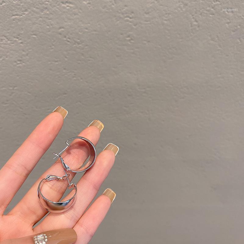 Hoop Earrings 2022 Simple Copper Alloy Gold For Woman Korean Temperament Jewelry Wholesale Accessories Student Girls
Hoop Earrings 2022 Simple Copper Alloy Gold For Woman Korean Temperament Jewelry Wholesale Accessories Student Girls