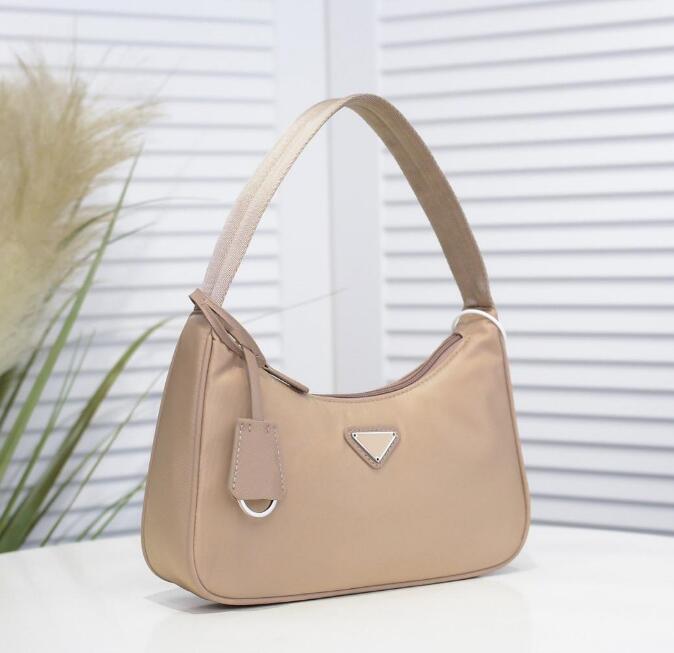 brand 2021 Re-edition Underarm Clutch bag 2000 Nylon leather Shoulder bags Women Crossbody messenger Handbag Evening Totes purse wholesale101101, Box
brand 2021 Re-edition Underarm Clutch bag 2000 Nylon leather Shoulder bags Women Crossbody messenger Handbag Evening Totes purse wholesale101101, Box