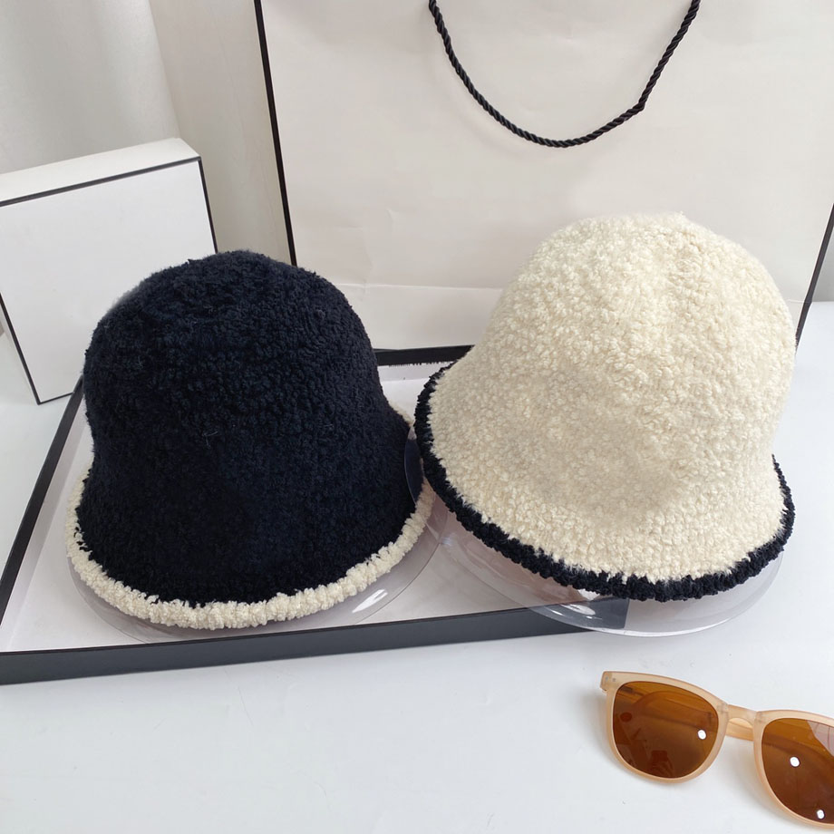 23ss 2colors Luxury Designer Bucket Hat Wool Caps Women Fashion Letter Cap Wide Brim Hats Winter Outdoor Recreation Warm Beanies, Style--7
23ss 2colors Luxury Designer Bucket Hat Wool Caps Women Fashion Letter Cap Wide Brim Hats Winter Outdoor Recreation Warm Beanies, Style--7
