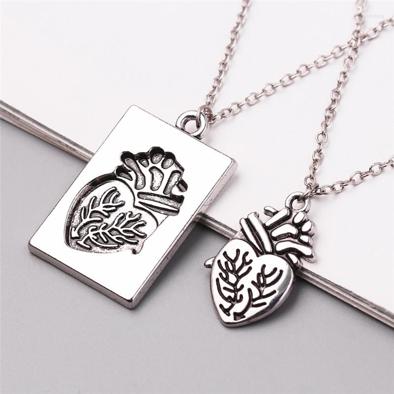 Pendant Necklaces 2pcs/set Vintage Jewelry Puzzle Mosaic Couple Statement Necklace Anatomical Heart Gold Valentine Day Gift Collares 2022
Pendant Necklaces 2pcs/set Vintage Jewelry Puzzle Mosaic Couple Statement Necklace Anatomical Heart Gold Valentine Day Gift Collares 2022