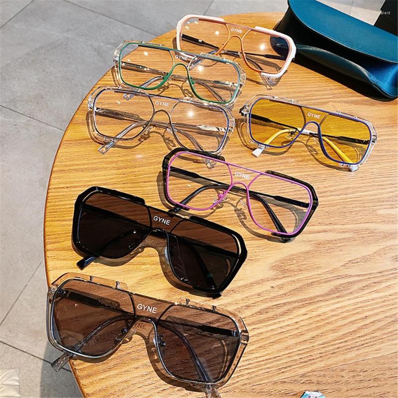 Sunglasses 2022 Children's Sun Glasses Boy Girls Uv400 Eyewear Fashion Baby Catwalk Outdoor Gafas De Sol
Sunglasses 2022 Children's Sun Glasses Boy Girls Uv400 Eyewear Fashion Baby Catwalk Outdoor Gafas De Sol