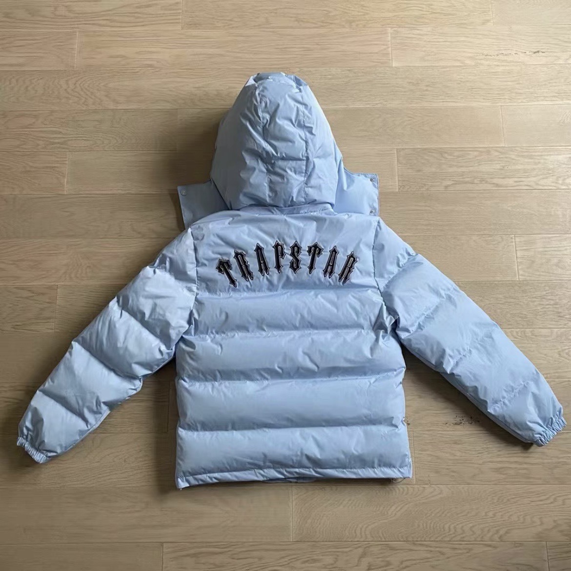 HoodiesMens puffer jacket Sweaters Men Women Coats Trapstar Hoodie Letter Embroidery Shiny Black Irongate Jacket Detachable Hood Winter Thermal
HoodiesMens puffer jacket Sweaters Men Women Coats Trapstar Hoodie Letter Embroidery Shiny Black Irongate Jacket Detachable Hood Winter Thermal