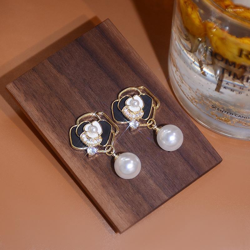 Dangle Earrings & Chandelier Both Wear Charm Pearl Ear Stud Exquisite Romantic Flower Luxury Earring Simple Classic Temperament Zircon Earri
Dangle Earrings & Chandelier Both Wear Charm Pearl Ear Stud Exquisite Romantic Flower Luxury Earring Simple Classic Temperament Zircon Earri