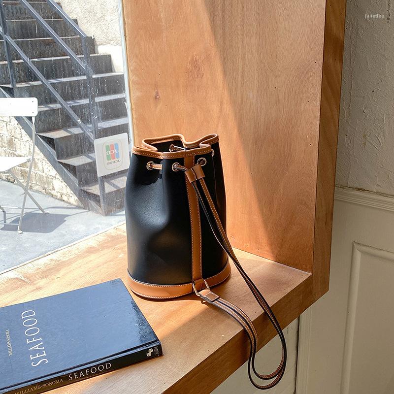 Evening Bags 2022 Korean Style Bag Handbag Fashion Cylinder Shoulder Large Capacity Retro Drawstring Portable Bucket Tide, Black
Evening Bags 2022 Korean Style Bag Handbag Fashion Cylinder Shoulder Large Capacity Retro Drawstring Portable Bucket Tide, Black