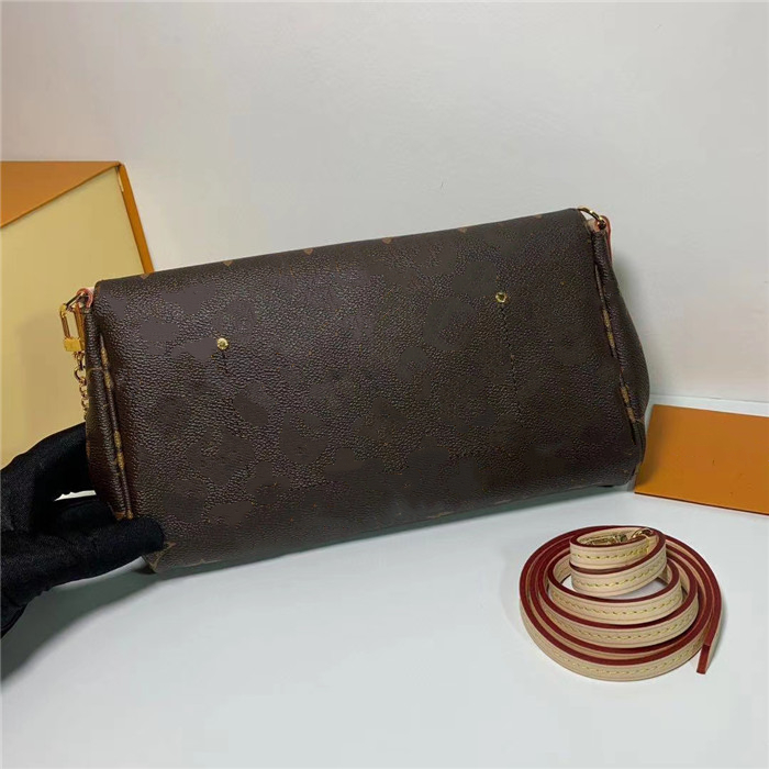 Designer Luxury Shoulder Bags for Women Fashion Chains Crossbody Handbags Leather Small Flap Bag and Purse Ladies Messenger Tote Bag, Brown flower
Designer Luxury Shoulder Bags for Women Fashion Chains Crossbody Handbags Leather Small Flap Bag and Purse Ladies Messenger Tote Bag, Brown flower
