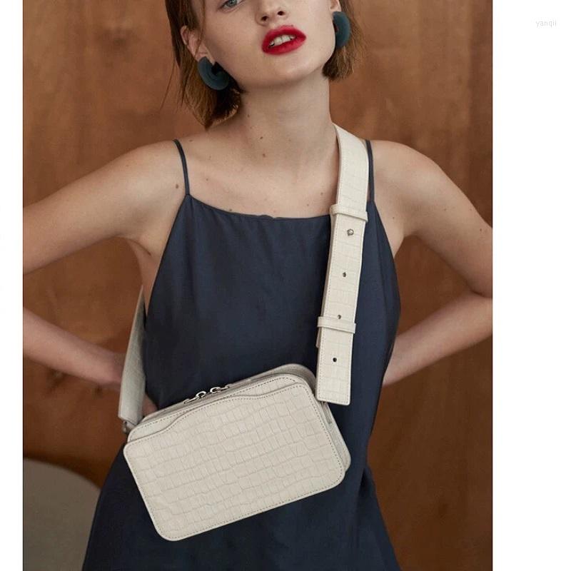 Evening Bags Stone Design Women Shoulder Bag With Wide Strap Ladies Chain Retro Small Square High Quality PU Leather Crossbody Handbags, White
Evening Bags Stone Design Women Shoulder Bag With Wide Strap Ladies Chain Retro Small Square High Quality PU Leather Crossbody Handbags, White