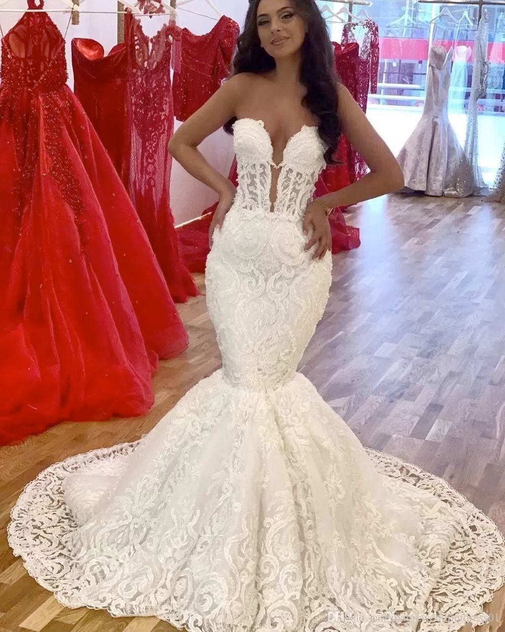 Mermaid Lace Wedding Dresses Bridal Gown Plunging V Neck Applique Beach Sweep Train Custom Made Vestidos De Novia Plus Size estidos