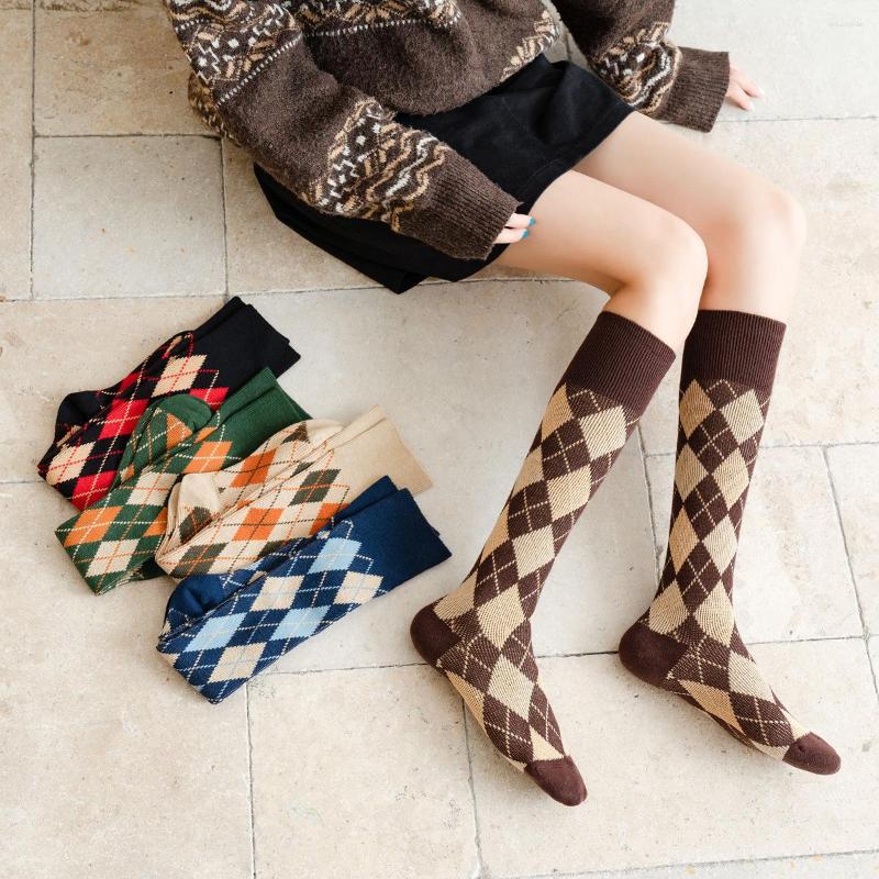 Women Socks 2 Pairs/ Lot Autumn Fashion Lattice Cotton Preppy Style Happy Casual Deodorant Calcetines De La Mujer, Coffee knee tube
Women Socks 2 Pairs/ Lot Autumn Fashion Lattice Cotton Preppy Style Happy Casual Deodorant Calcetines De La Mujer, Coffee knee tube