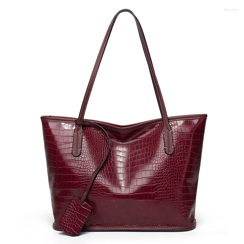 Evening Bags Stone Pattern Genuine Leather Women Shoulder Bag 2022 Female Totes Luxury Handbag Brand Designer C1736, Black
Evening Bags Stone Pattern Genuine Leather Women Shoulder Bag 2022 Female Totes Luxury Handbag Brand Designer C1736, Black