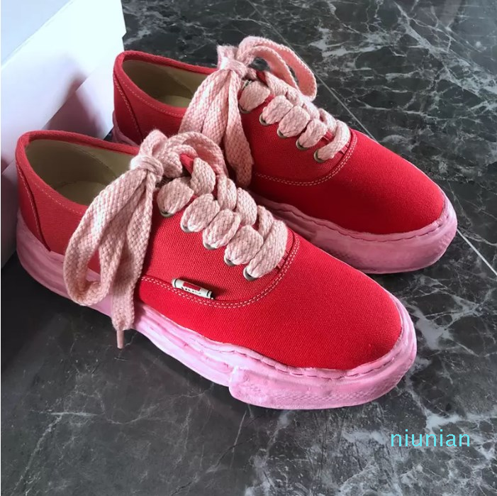 Dissolve Sole Canvas Shoes Washed Style Men's Casuals Shoes Lace-up Assorted Male Sneaker Women's Sneakers Size -45, Red
Dissolve Sole Canvas Shoes Washed Style Men's Casuals Shoes Lace-up Assorted Male Sneaker Women's Sneakers Size -45, Red