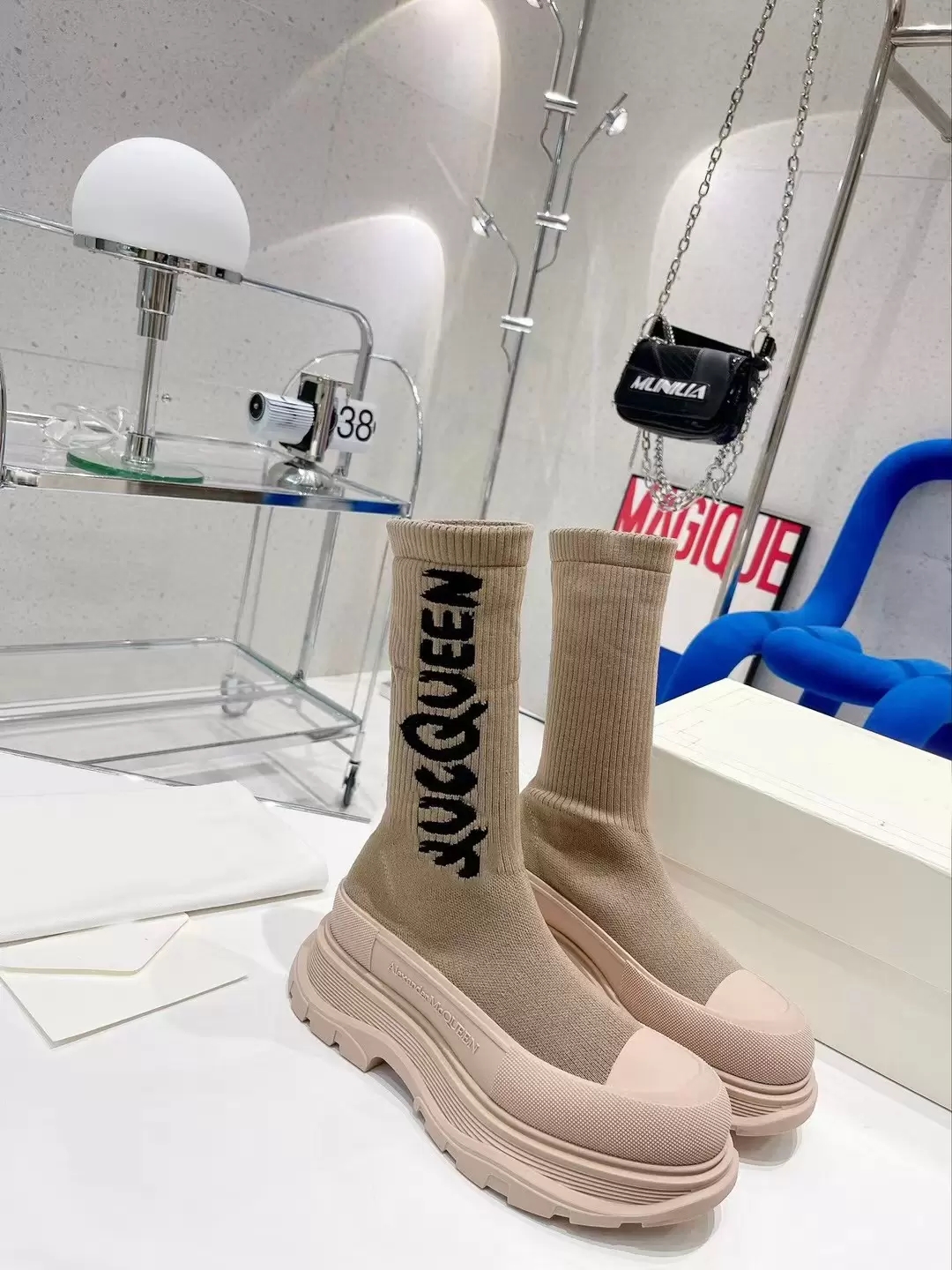 Luxury designer high-end socks boots shoes wearing style height increase suitable for 4 seasons size 35-40, White
Luxury designer high-end socks boots shoes wearing style height increase suitable for 4 seasons size 35-40, White