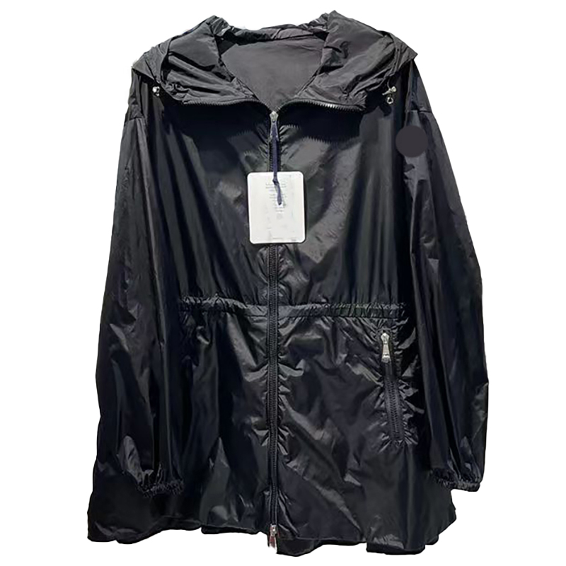Designer Womens Trench Coats Medium length skirt with floral drawcord slim waist hoodie embroidered badge loose casual sunscreen coat jacket, White
Designer Womens Trench Coats Medium length skirt with floral drawcord slim waist hoodie embroidered badge loose casual sunscreen coat jacket, White