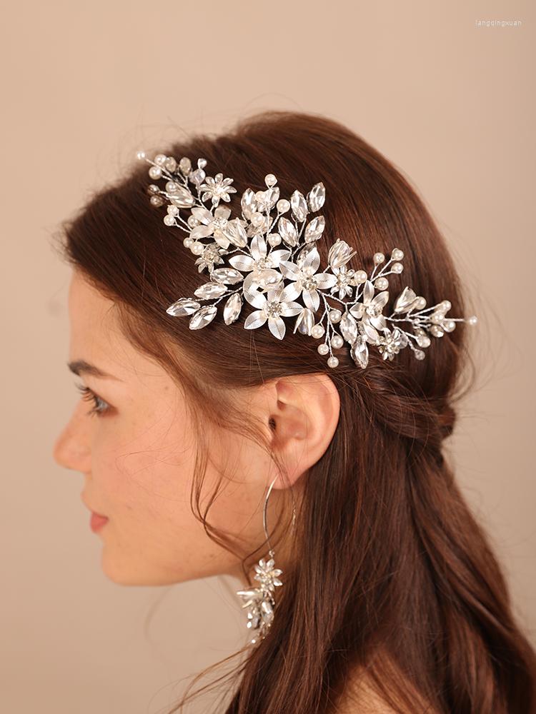 Headpieces Fashion Pearl Crystal Rhinestone Alloy Flower Bridal Headband Handmade Wedding Hair Accessories Bride Headpiece Party Prom Tiara
Headpieces Fashion Pearl Crystal Rhinestone Alloy Flower Bridal Headband Handmade Wedding Hair Accessories Bride Headpiece Party Prom Tiara