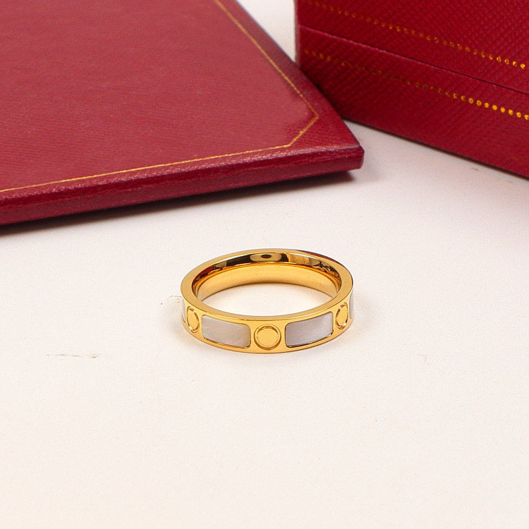 Hip hop Logo engrave CZ Top Quality Extravagant Love Ring Gold Silver Rose Stainless Steel brass letter Shell Rings Women men wedding Jewelry size 6 7 8
Hip hop Logo engrave CZ Top Quality Extravagant Love Ring Gold Silver Rose Stainless Steel brass letter Shell Rings Women men wedding Jewelry size 6 7 8