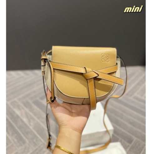 JADS Tote Women Leather Saddle Lovewes Messenger Fashion Lightweight Handbag Bags Designer Crossbody Female Purses Party Shopping Vacation Shoulder Bags, Red
JADS Tote Women Leather Saddle Lovewes Messenger Fashion Lightweight Handbag Bags Designer Crossbody Female Purses Party Shopping Vacation Shoulder Bags, Red
