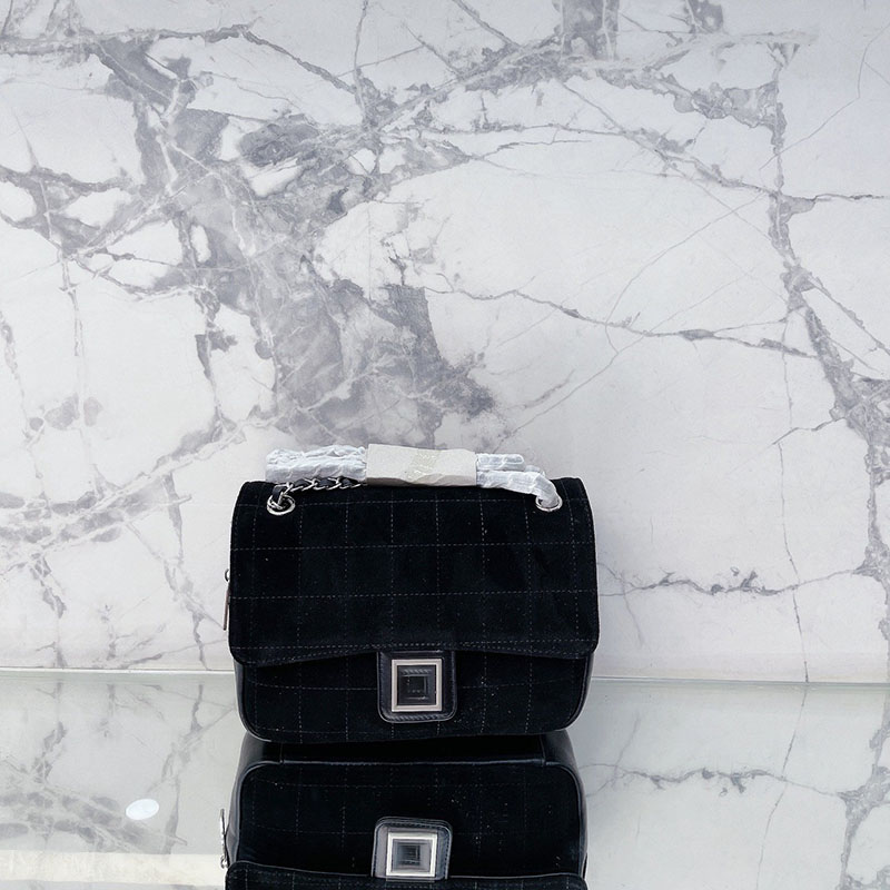 Fashion Women Nubuck Leather Classic Flap Shoulder Bag Lattice Quietled Adjustable Chain Luxury Designer Crossbody Handbags Trend Card Holder Multi Pochettes, Black
Fashion Women Nubuck Leather Classic Flap Shoulder Bag Lattice Quietled Adjustable Chain Luxury Designer Crossbody Handbags Trend Card Holder Multi Pochettes, Black