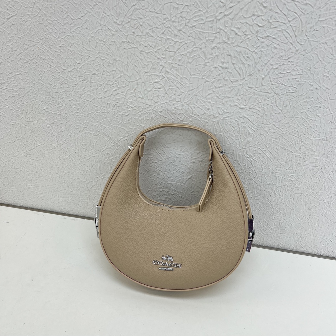 Evening Bags Women's Fashion Designer Wedding Date Handbag Metal Letter Semicircular Leather Candy Color Shoulder Bag, Red
Evening Bags Women's Fashion Designer Wedding Date Handbag Metal Letter Semicircular Leather Candy Color Shoulder Bag, Red