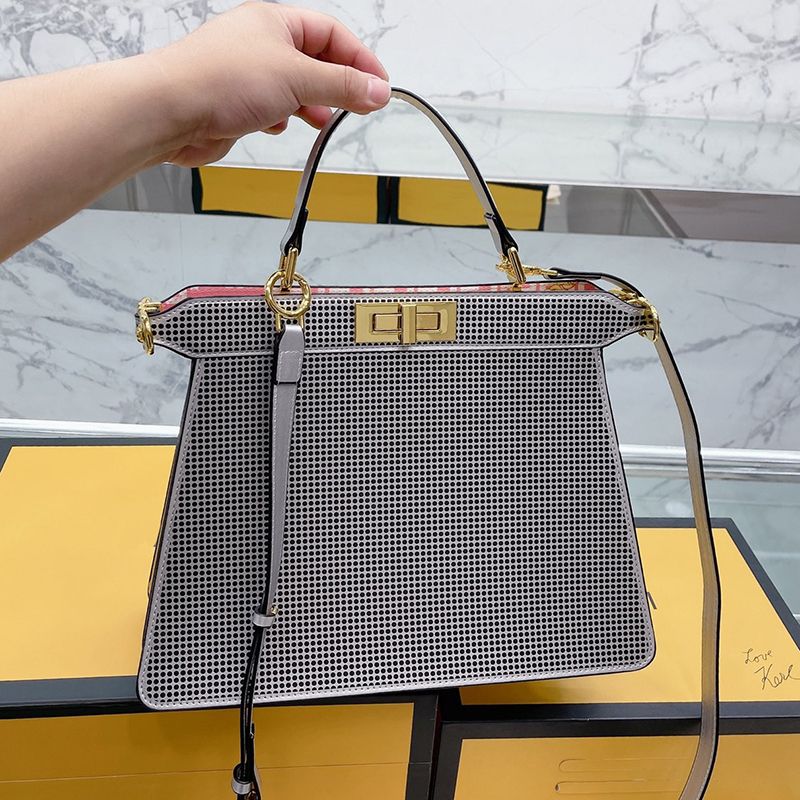 Round Dot Pin Tote Bag Ladies Handbags Women Crossbody Shoulder Bags Leather Purse Gold Hardware Classic Letters Multi Pochette Pocket Removable Strap Pink Lining, #1
Round Dot Pin Tote Bag Ladies Handbags Women Crossbody Shoulder Bags Leather Purse Gold Hardware Classic Letters Multi Pochette Pocket Removable Strap Pink Lining, #1