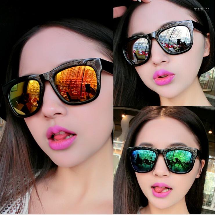 Sunglasses 2009 Color Film Glasses For Ladies Dazzling Reflections Fashion Trend
Sunglasses 2009 Color Film Glasses For Ladies Dazzling Reflections Fashion Trend