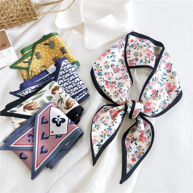 Scarves Small Long Silk Scarf Female Spring Korean Version Slender Section Temperament Printing Double-sided Streamer
Scarves Small Long Silk Scarf Female Spring Korean Version Slender Section Temperament Printing Double-sided Streamer