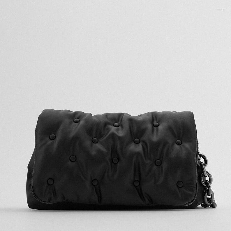 Evening Bags High Quality Designer Bag Luxury Thick Chains Women Shoulder Leather Messenger Female Handbags Large Capacity Totes, Black
Evening Bags High Quality Designer Bag Luxury Thick Chains Women Shoulder Leather Messenger Female Handbags Large Capacity Totes, Black