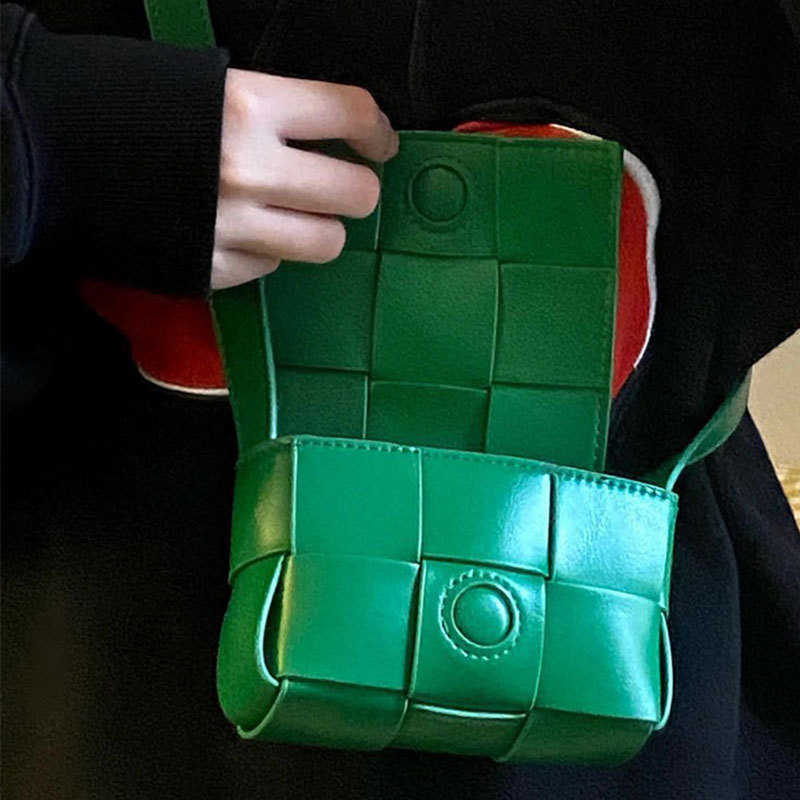 Bags Designer Fashion Bottess Ladies Venetas's Net Red Messenger Small Square New High-grade Mini in Spring 2022 Woven Ba Pa Have a Logo, White
Bags Designer Fashion Bottess Ladies Venetas's Net Red Messenger Small Square New High-grade Mini in Spring 2022 Woven Ba Pa Have a Logo, White