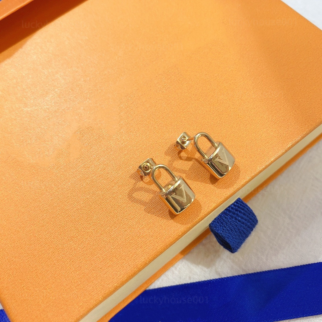 New Charm Luxury 316L Stainless Steel Wedding Womens Earrings 18K Gold Earrings for Women Party Gifts Wholesale Fashion Jewelry Accessories A581
New Charm Luxury 316L Stainless Steel Wedding Womens Earrings 18K Gold Earrings for Women Party Gifts Wholesale Fashion Jewelry Accessories A581