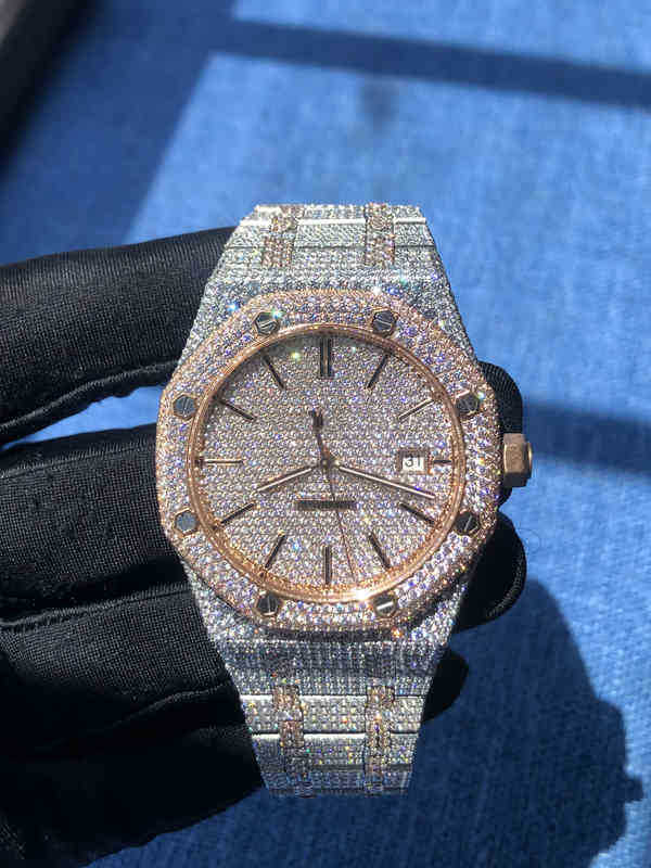 Rose Gold Mixed Sier Diamond Roman Numerals Luxury Mens Icing Cubic Zirconia Watch With Box, 0.8mm
Rose Gold Mixed Sier Diamond Roman Numerals Luxury Mens Icing Cubic Zirconia Watch With Box, 0.8mm