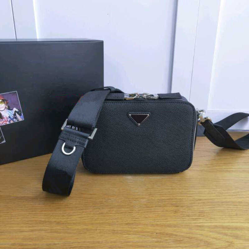 Brand P Luxurys Designers Bag Postman Camera Shoulder Handbag Fashion Double Zipper Design Messenger, Black
Brand P Luxurys Designers Bag Postman Camera Shoulder Handbag Fashion Double Zipper Design Messenger, Black