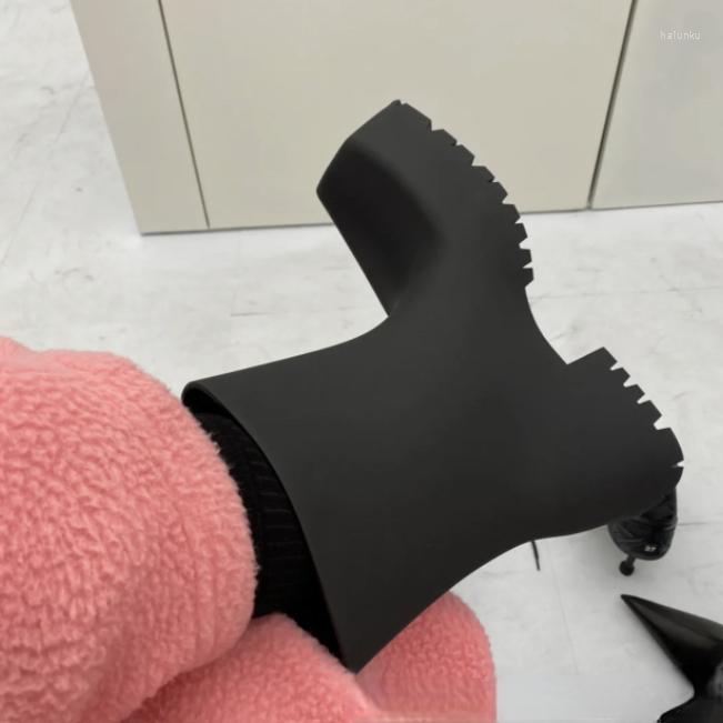 Boots 2022 Arrivals Black Square Toe Rain Women Soft Thick Sole Fashion Comfort Mid-calf Rubber Trooper Shoess
Boots 2022 Arrivals Black Square Toe Rain Women Soft Thick Sole Fashion Comfort Mid-calf Rubber Trooper Shoess