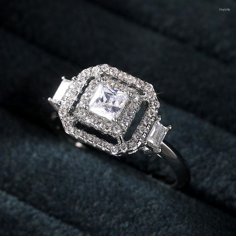 Wedding Rings Trendy Silver Plated Hollow Out Double Layer Crystal For Women Shine CZ Stone Inlay Fashion Jewelry Party Gift
Wedding Rings Trendy Silver Plated Hollow Out Double Layer Crystal For Women Shine CZ Stone Inlay Fashion Jewelry Party Gift