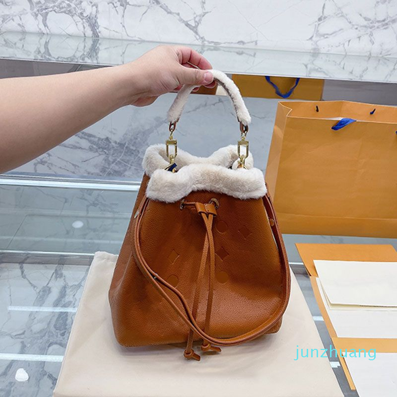 Designer -Leather Bucket Bag Drawstring Crossbody Bags Women Handbags Purse Old Flower Letter Gold Hardware Removable Strap Lady Small Tote Wallets
Designer -Leather Bucket Bag Drawstring Crossbody Bags Women Handbags Purse Old Flower Letter Gold Hardware Removable Strap Lady Small Tote Wallets
