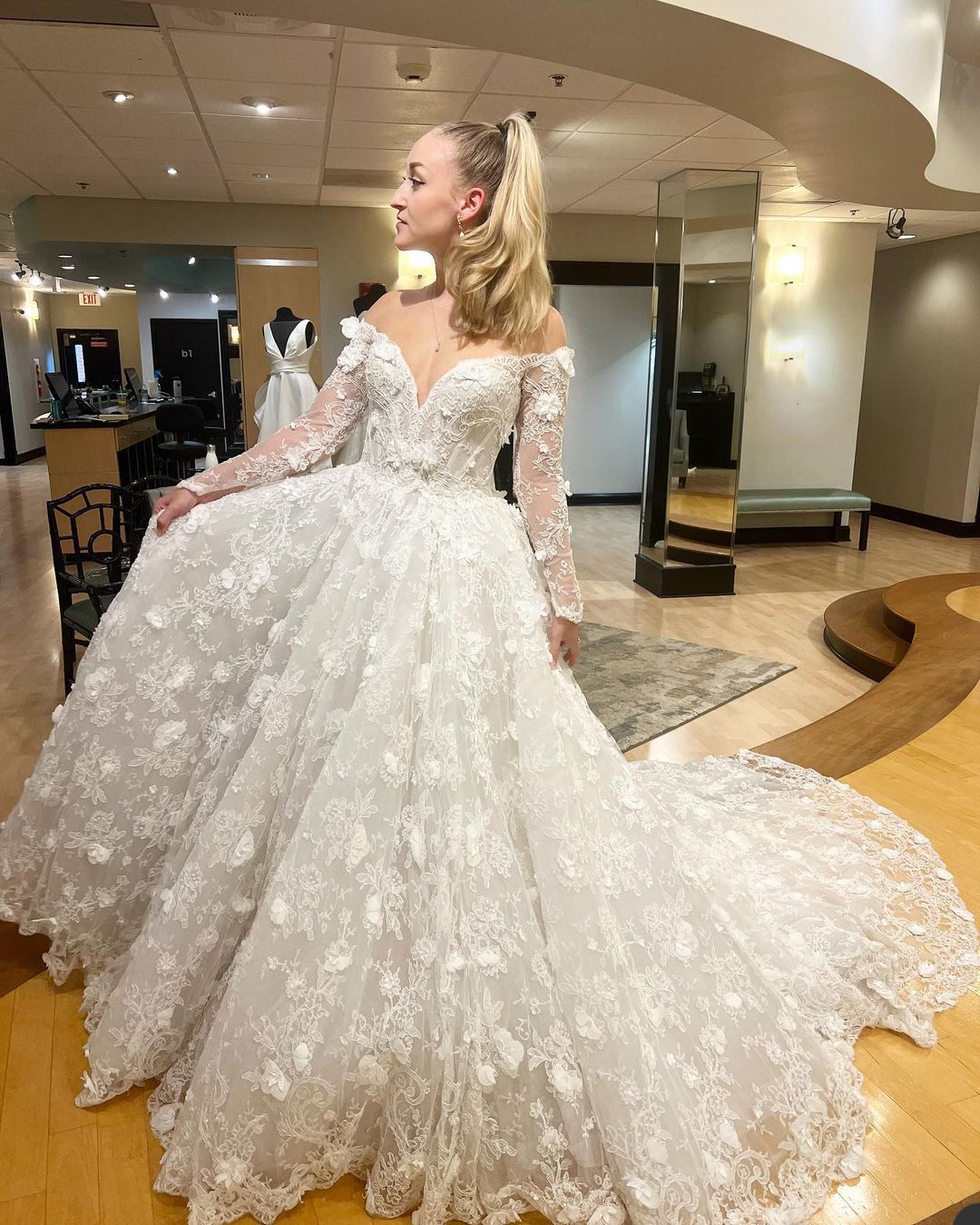 2023 Gorgeous Wedding Dresses Bridal Gown 3D Ral Lace Applique A E Long Sleeves Jewel Necke Or Length Plus Size Custom Made Vestido De Novia 403 66603